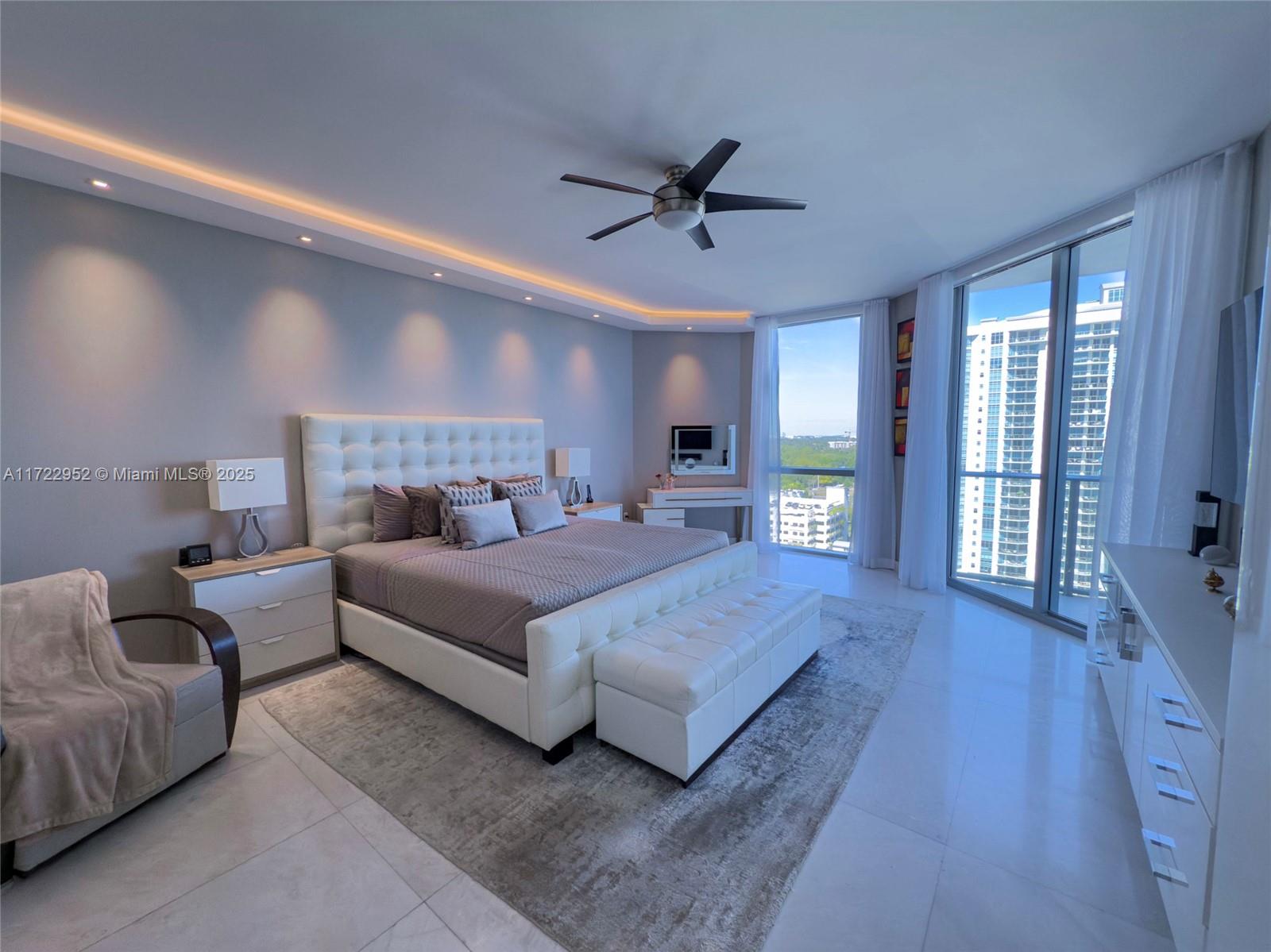 17111 Biscayne Blvd 1705 Property Photo 15