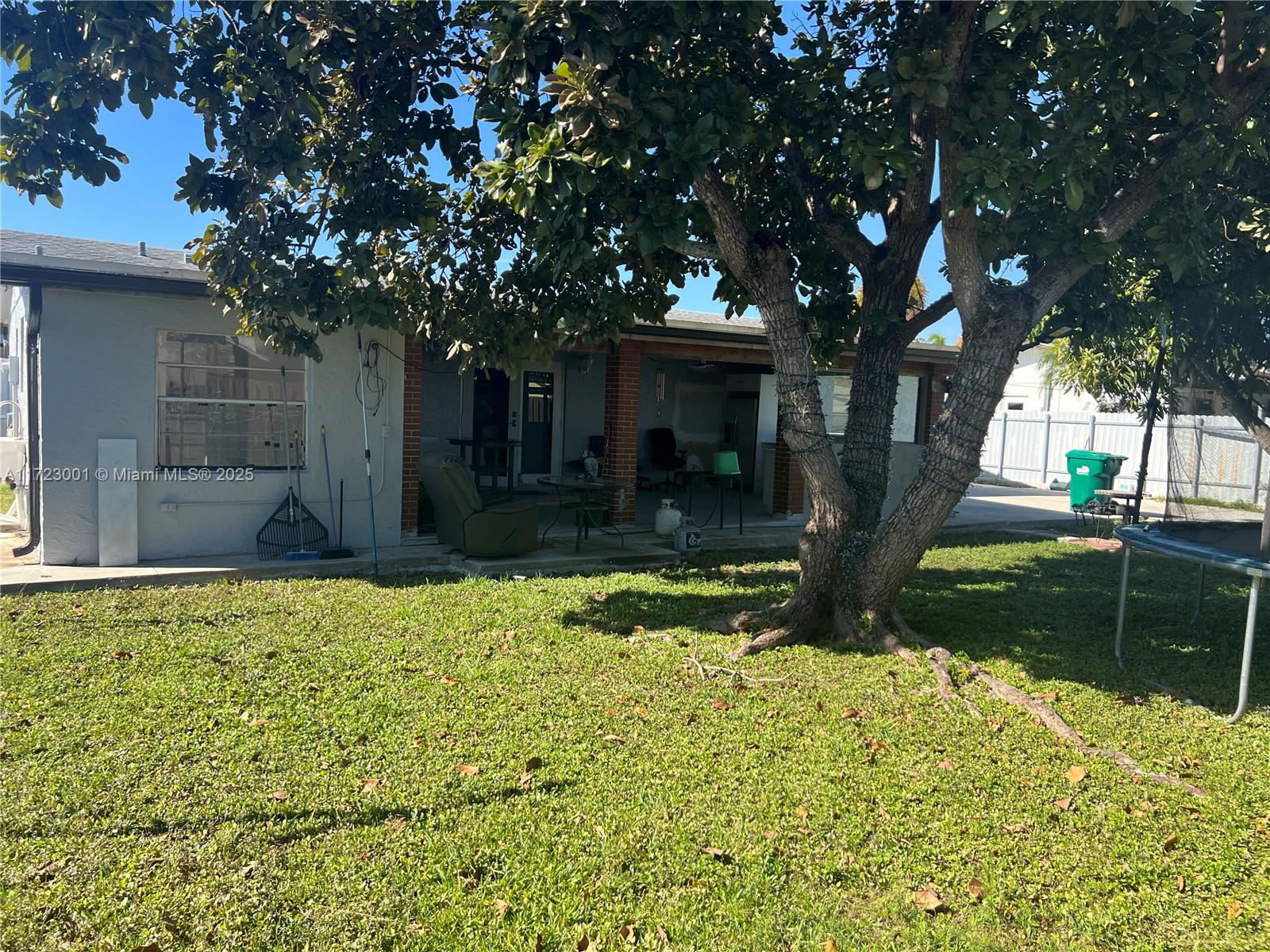 25265 Sw 124th Pl Property Photo 5