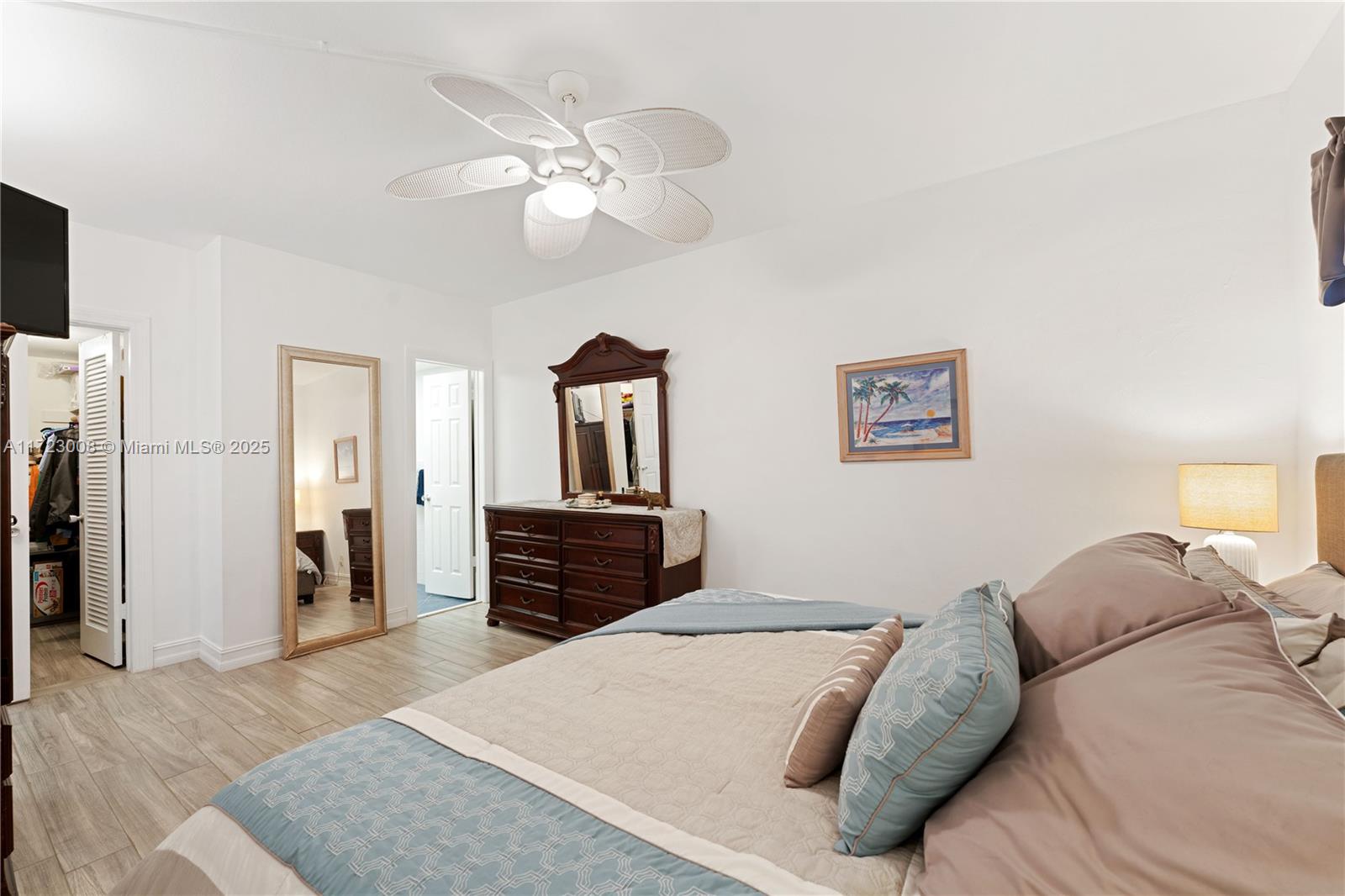 1300 N Ocean Blvd 102 Property Photo 16