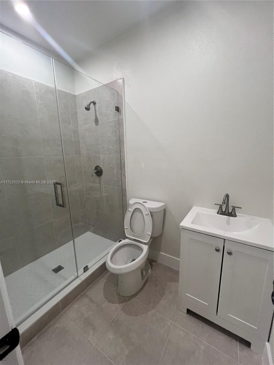 1031 Ne 17th Ter 0 Property Photo 15