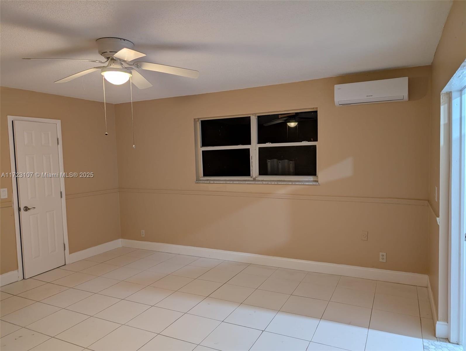 4360 Nw 5th Pl A Property Photo 2
