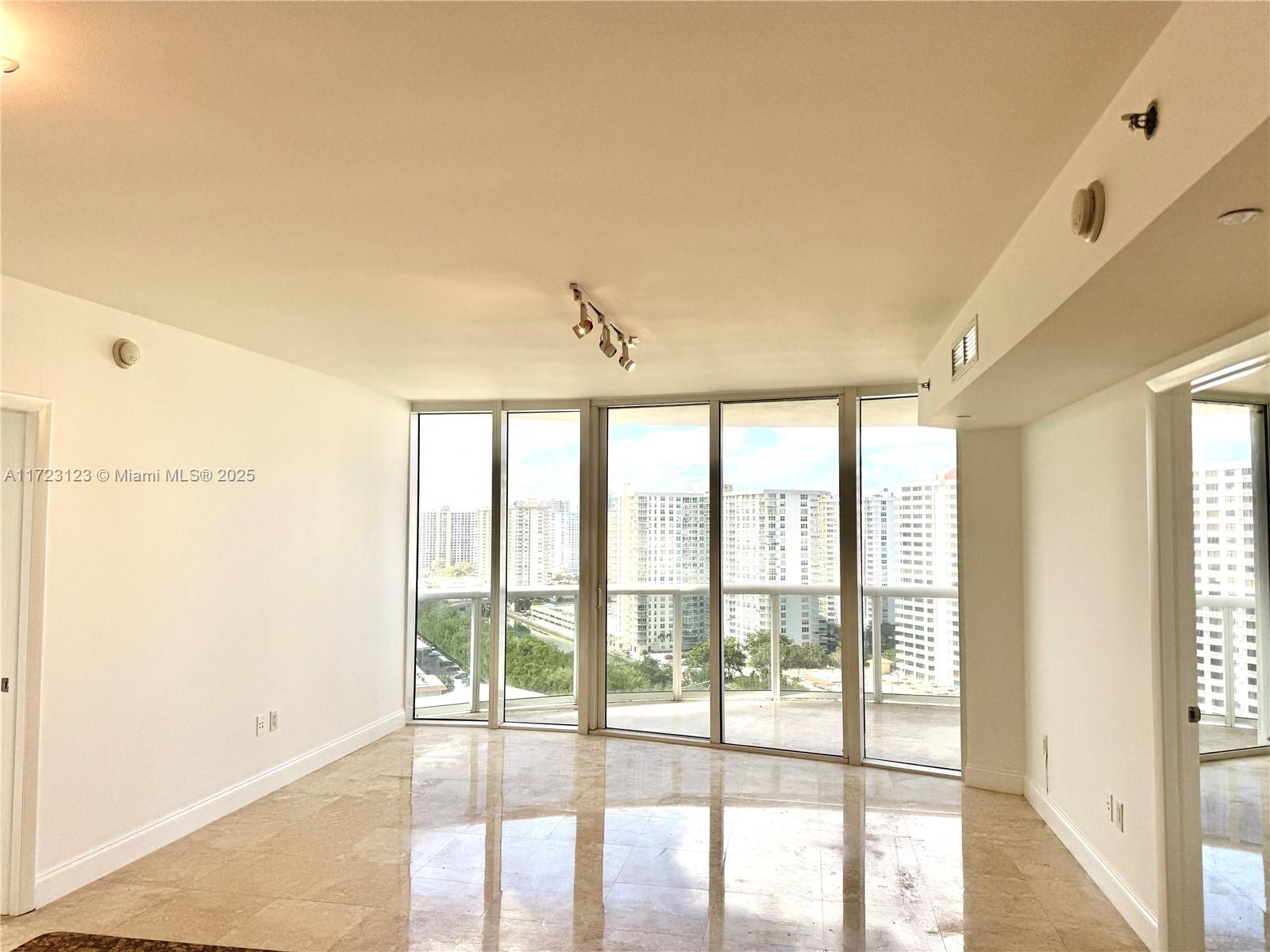17201 Collins Ave 1806 Property Photo 9