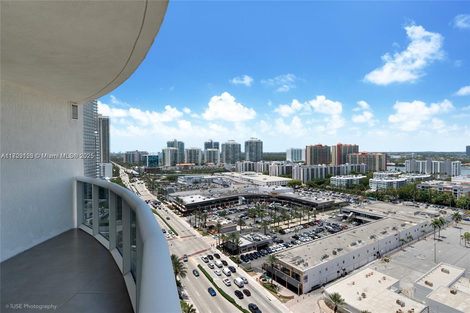 17201 Collins Ave 1806 Property Photo 16