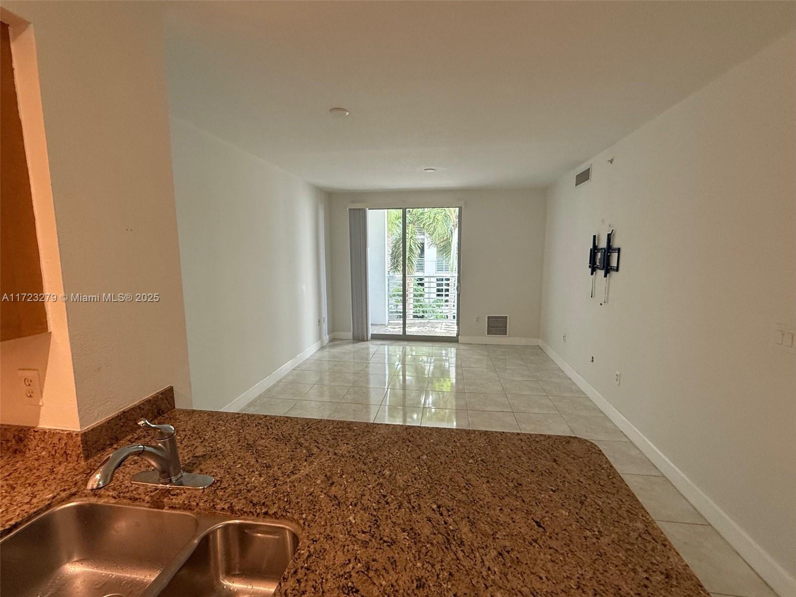1830 Radius Dr 421 Property Photo 22