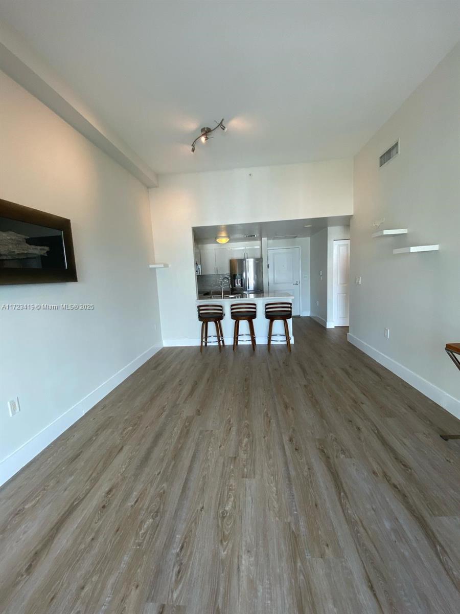 1250 S Miami Ave 2413 Property Photo 5