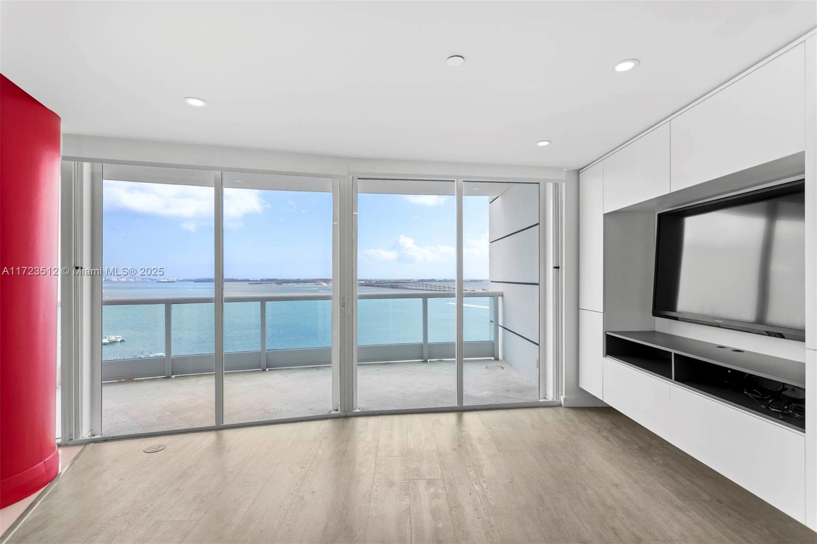 2127 Brickell Ave 1701 Property Photo 4