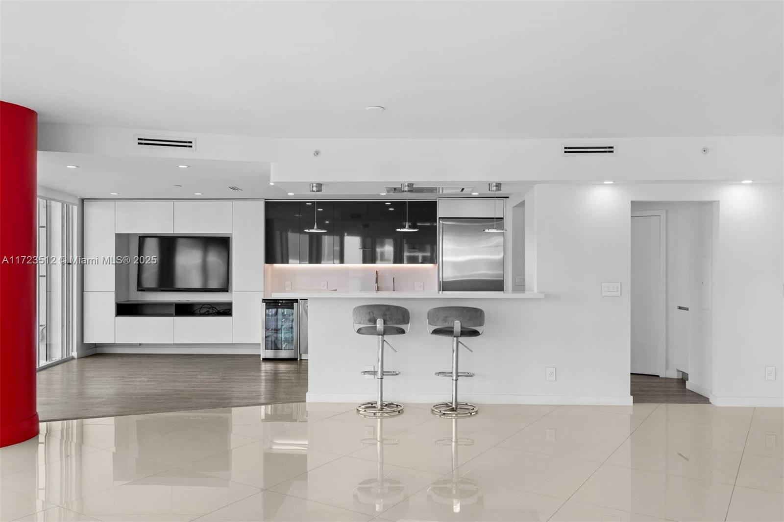 2127 Brickell Ave 1701 Property Photo 8