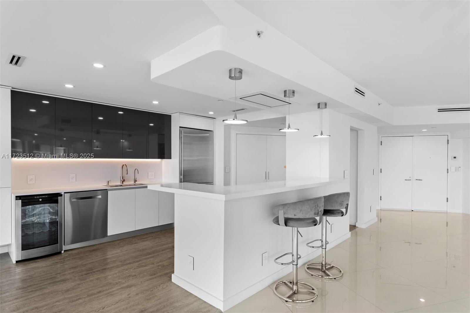 2127 Brickell Ave 1701 Property Photo 10