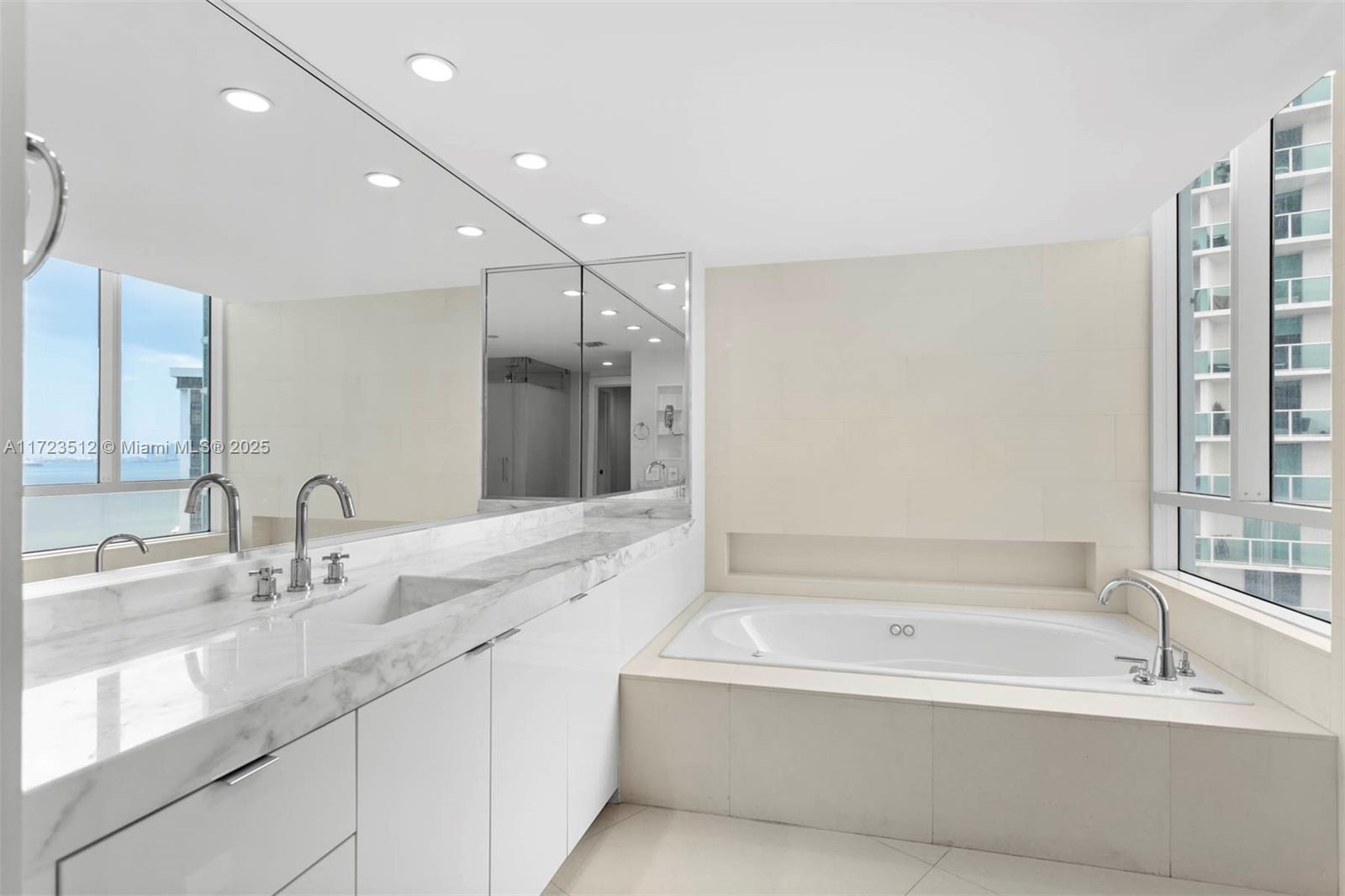 2127 Brickell Ave 1701 Property Photo 23