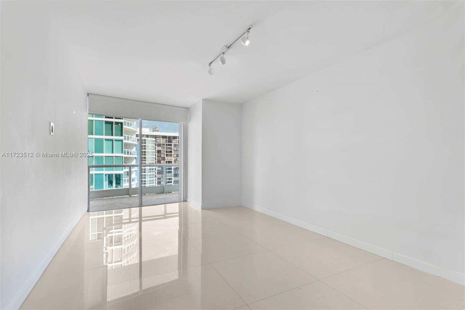 2127 Brickell Ave 1701 Property Photo 30