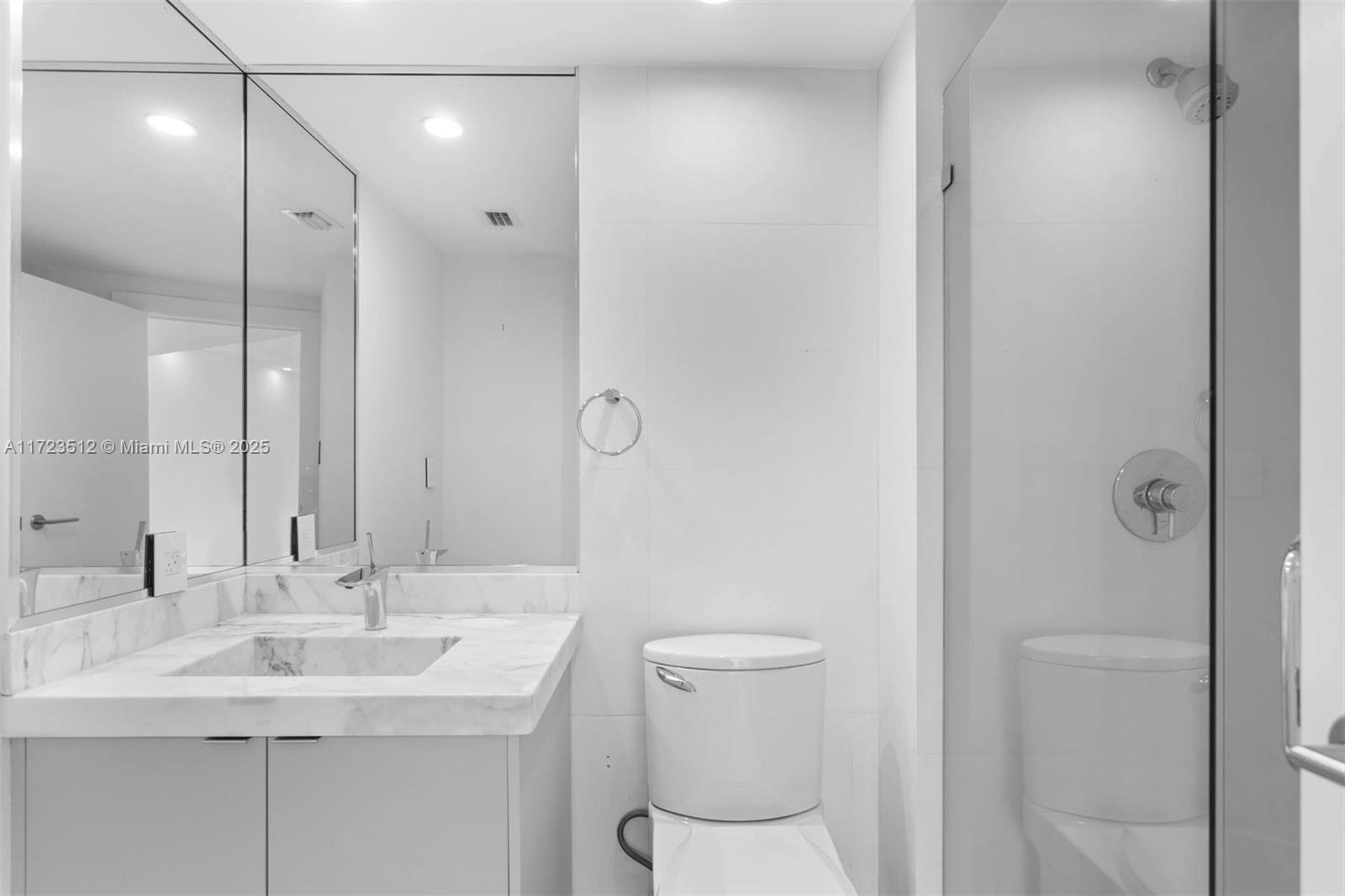 2127 Brickell Ave 1701 Property Photo 32