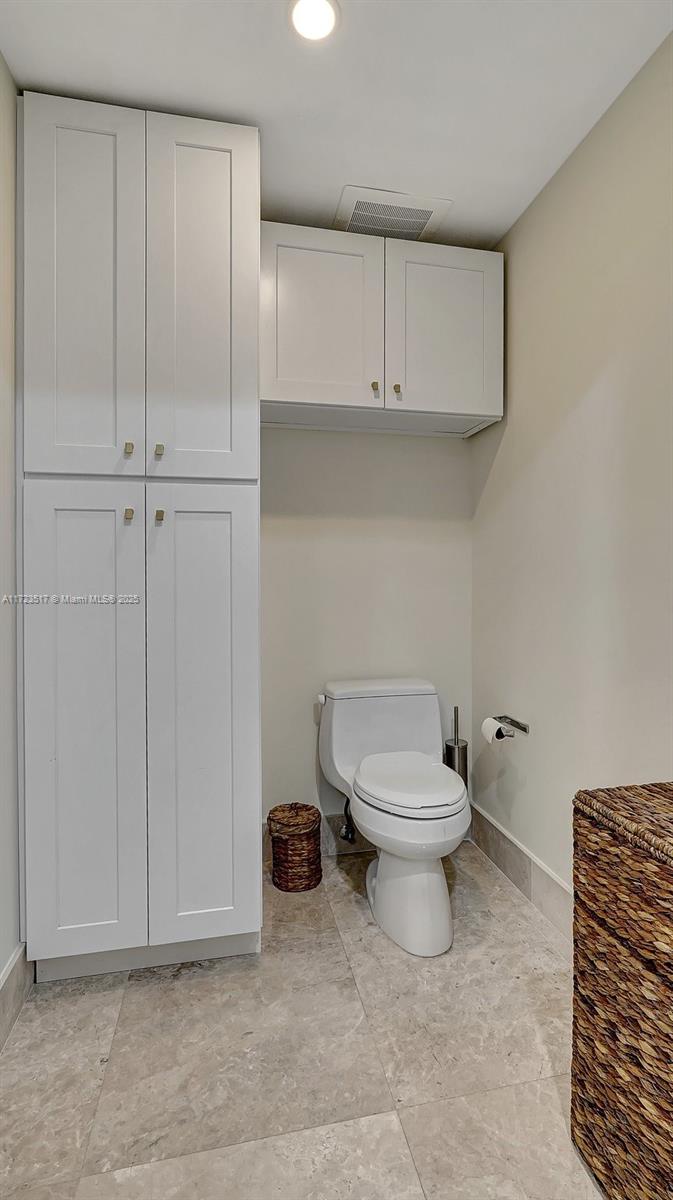 17001 Collins Ave 2106 Property Photo 27