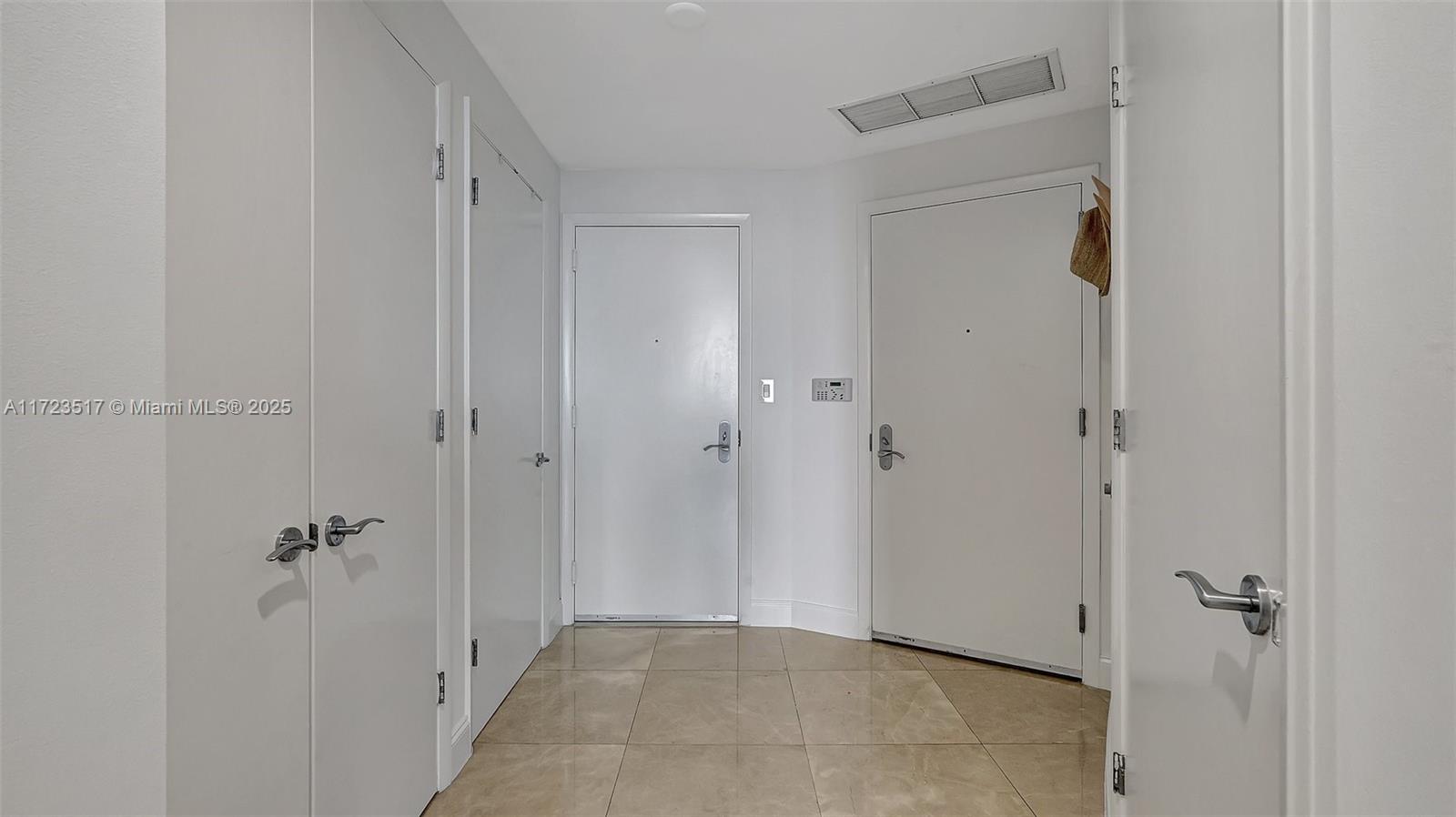 17001 Collins Ave 2106 Property Photo 32