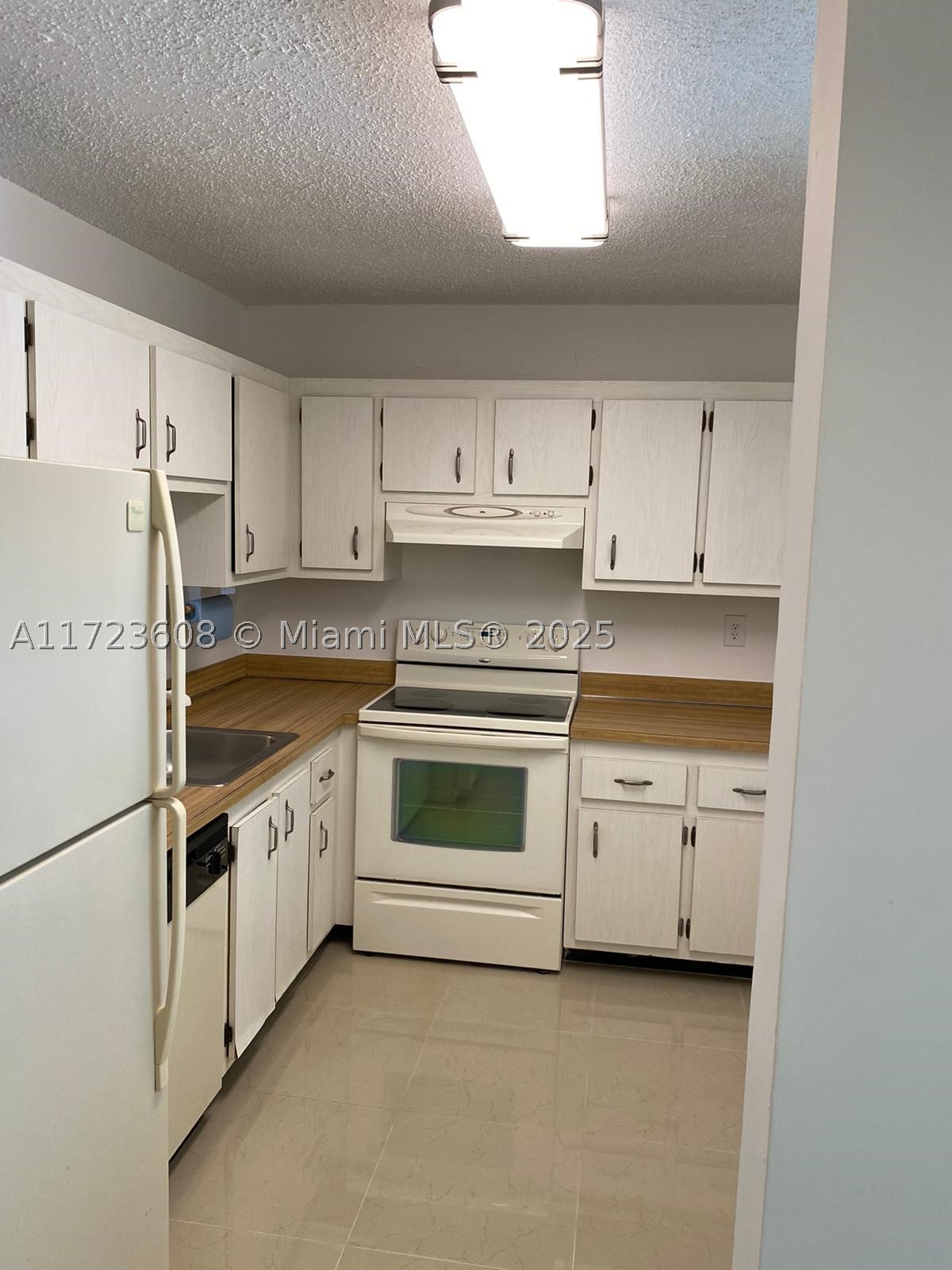 1800 Sw 81st Ave 1407 Property Photo 1