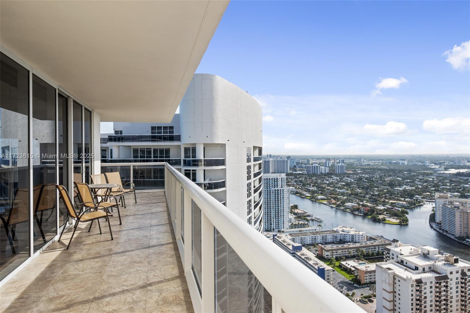 1830 S Ocean Dr 4406 Property Photo 5