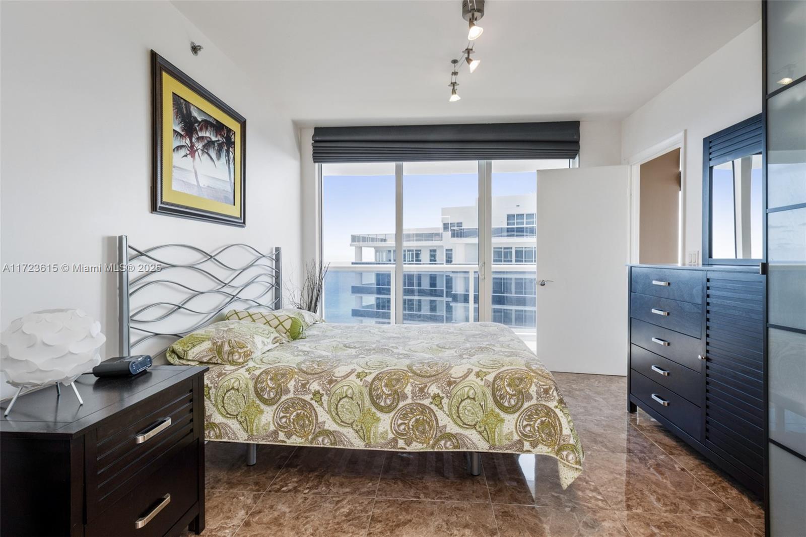 1830 S Ocean Dr 4406 Property Photo 16