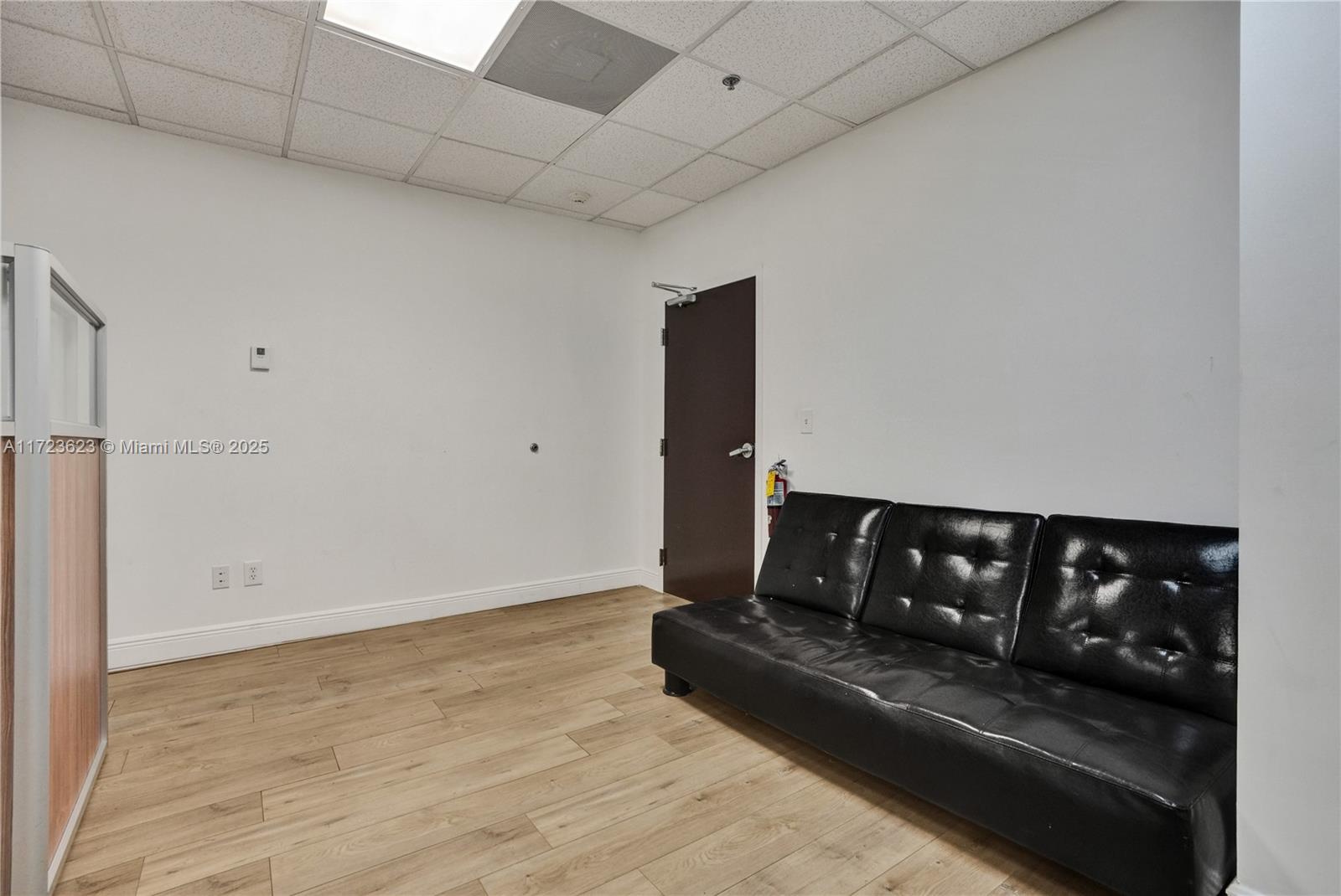 12550 Biscayne Blvd 900 Property Photo 3