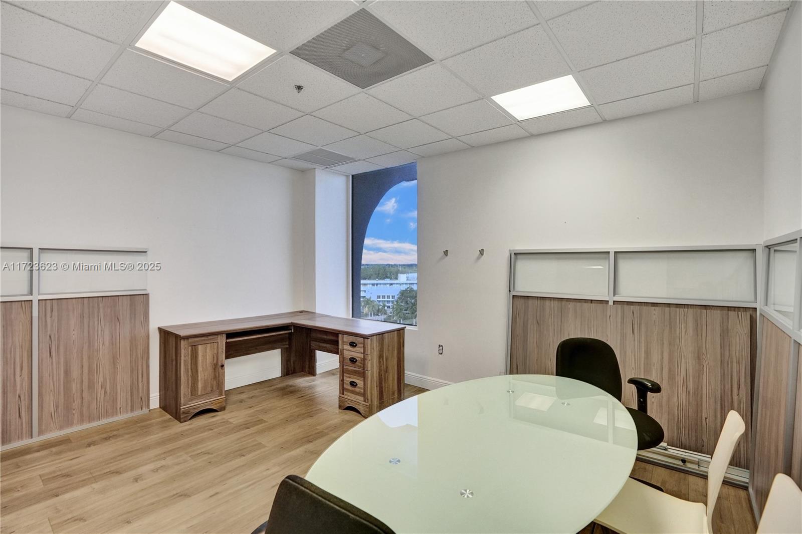 12550 Biscayne Blvd 900 Property Photo 14