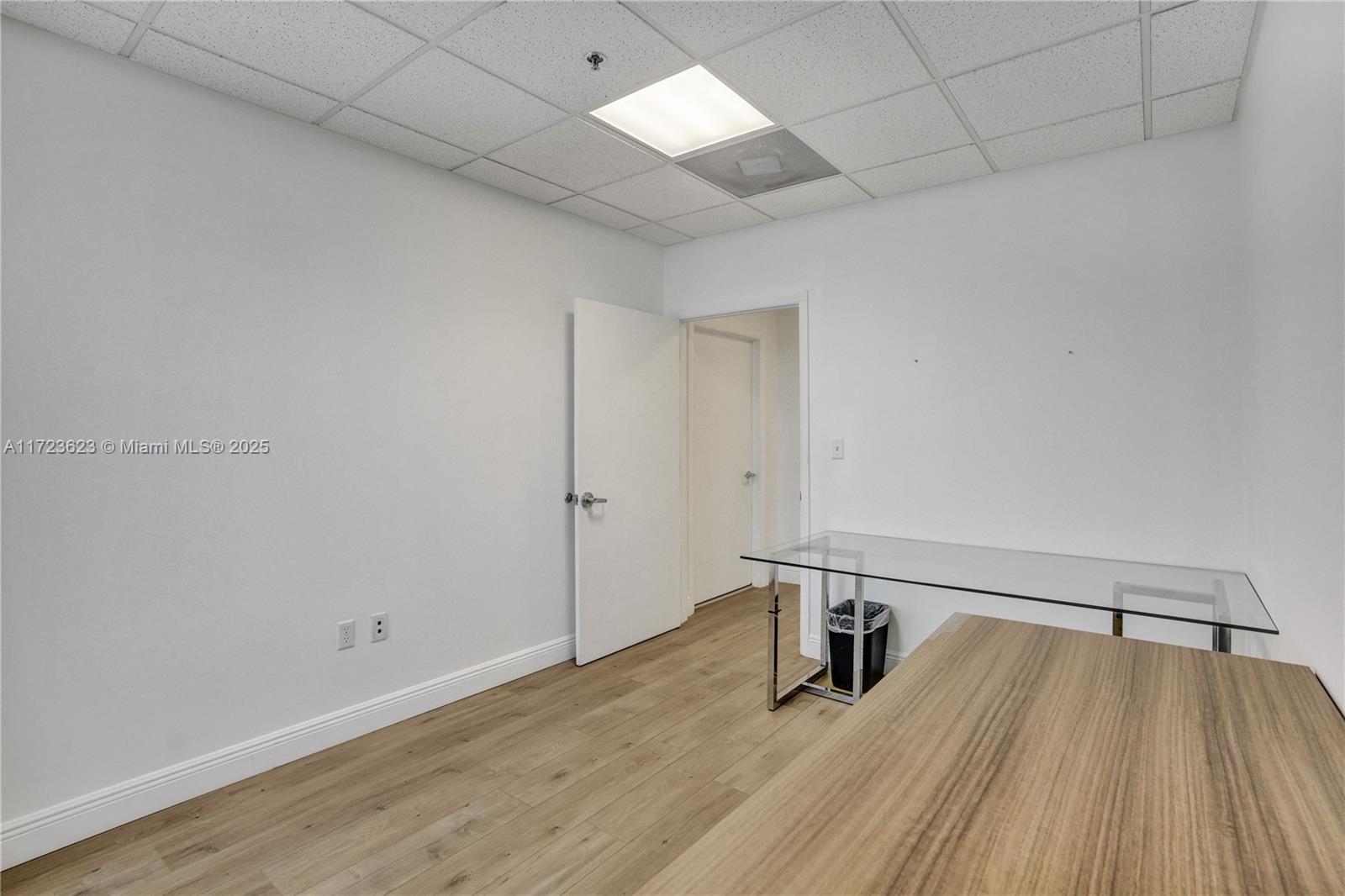 12550 Biscayne Blvd 900 Property Photo 17