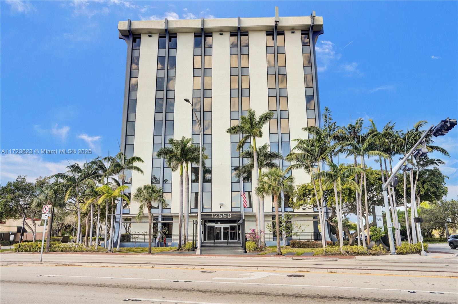 12550 Biscayne Blvd 900 Property Photo 30