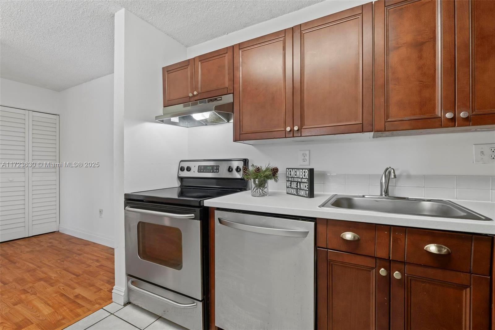 15600 Sw 80th St L-203 Property Photo 6