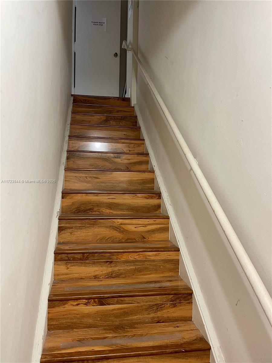 260 Crandon Blvd C41 Property Photo 5
