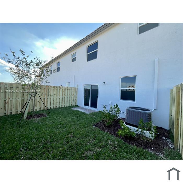 2663 Se 28 Dr Property Photo 5