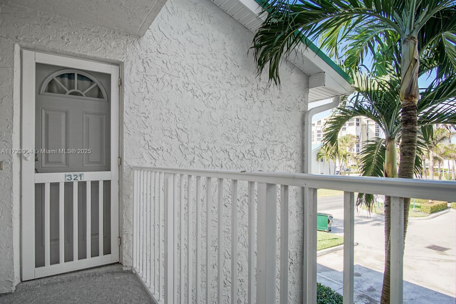 2400 S Ocean Dr 321 Property Photo 4