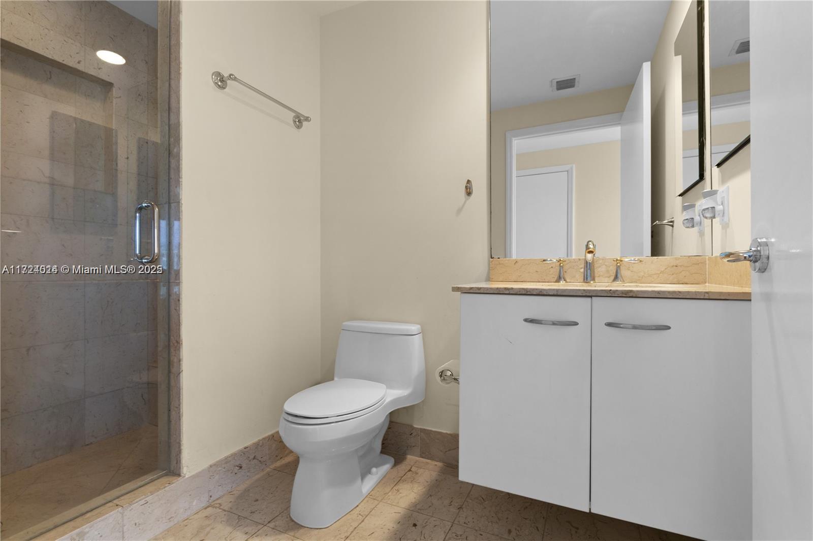 21200 Ne 38th Ave 1802 Property Photo 22