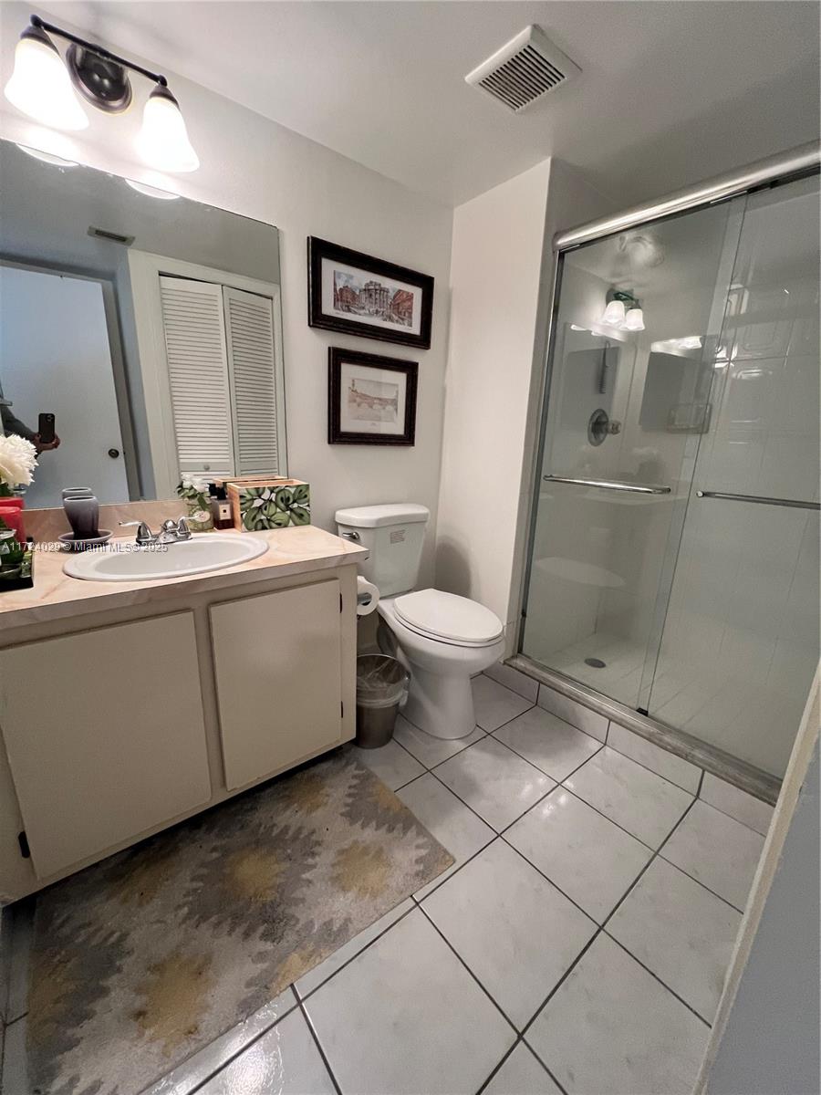 408 Lakeview Dr 102 Property Photo 11