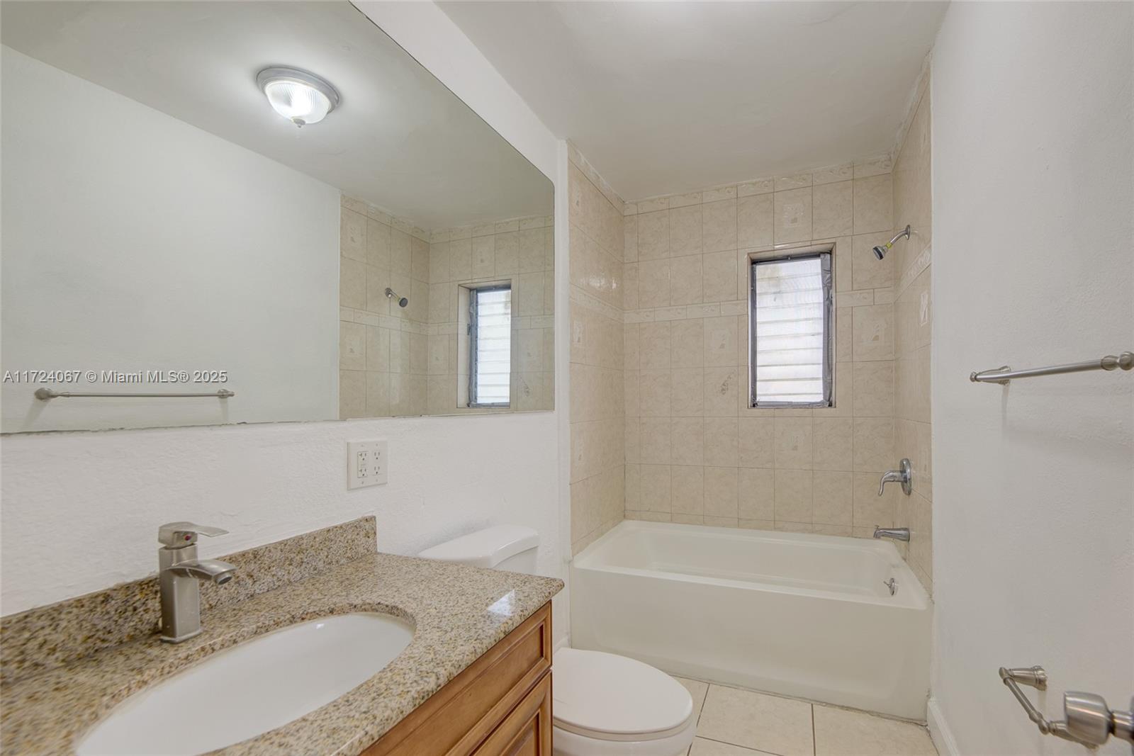 1643 Nw 14th Ct Property Photo 9
