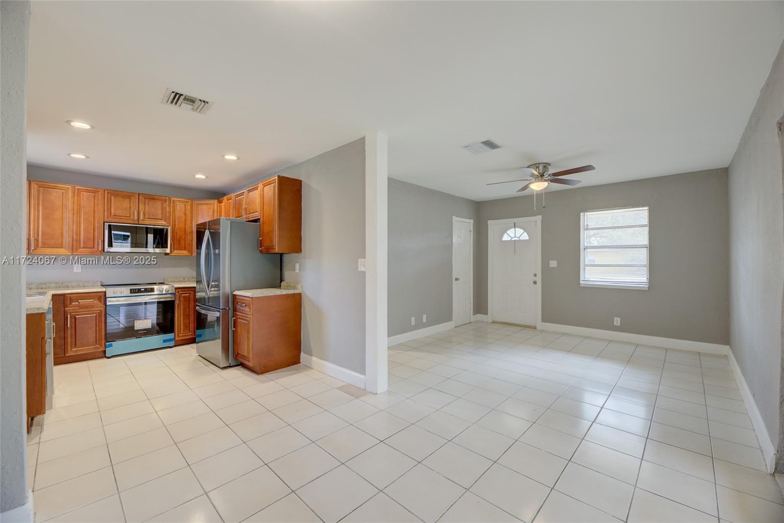1643 Nw 14th Ct Property Photo 25