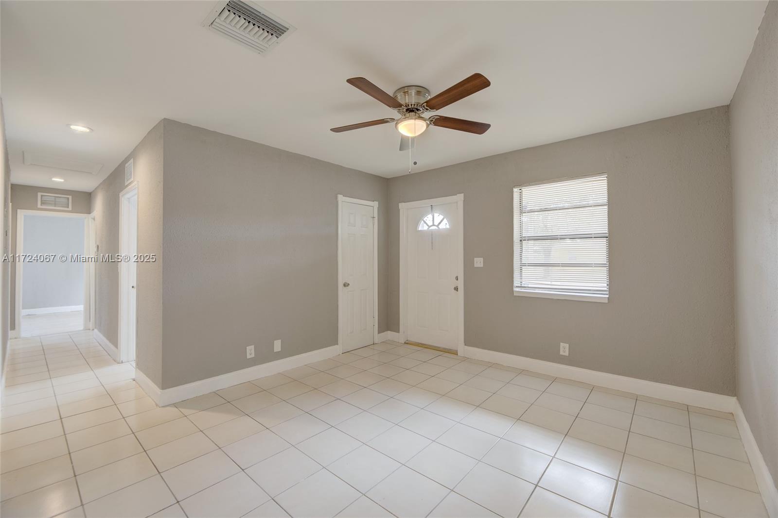 1643 Nw 14th Ct Property Photo 27