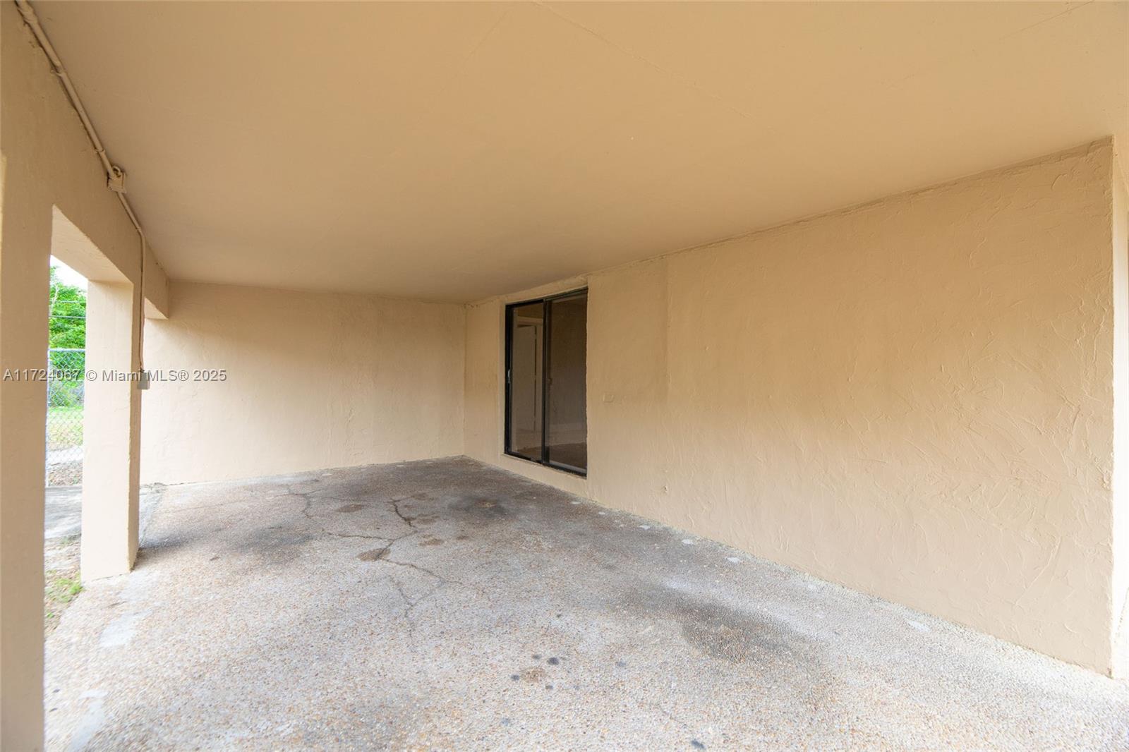 1643 Nw 14th Ct Property Photo 30
