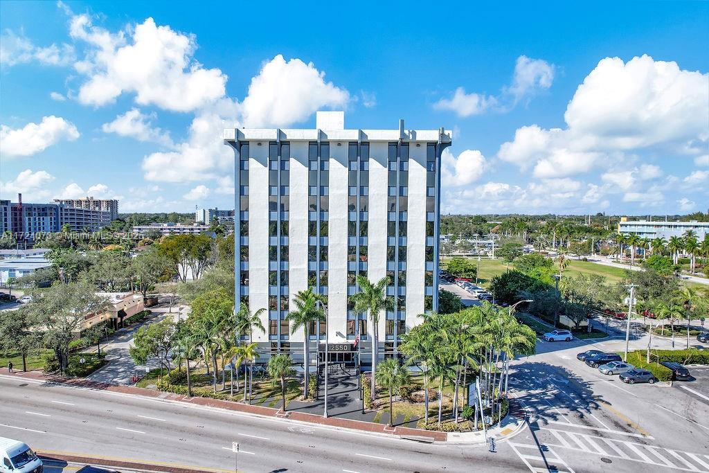12550 Biscayne Blvd 304b Property Photo 2