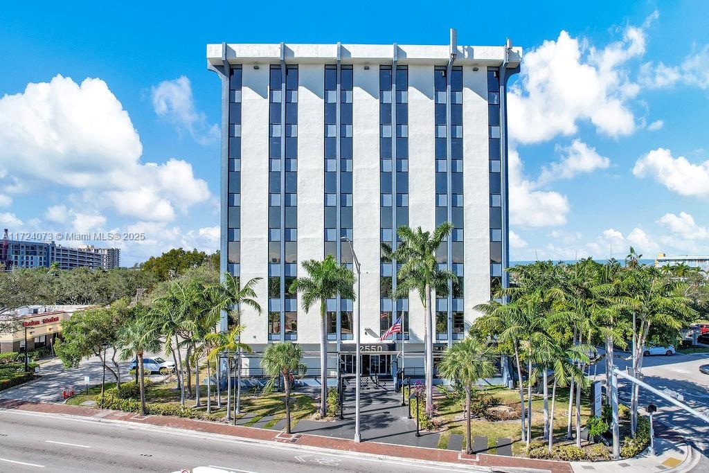 12550 Biscayne Blvd 304b Property Photo 3