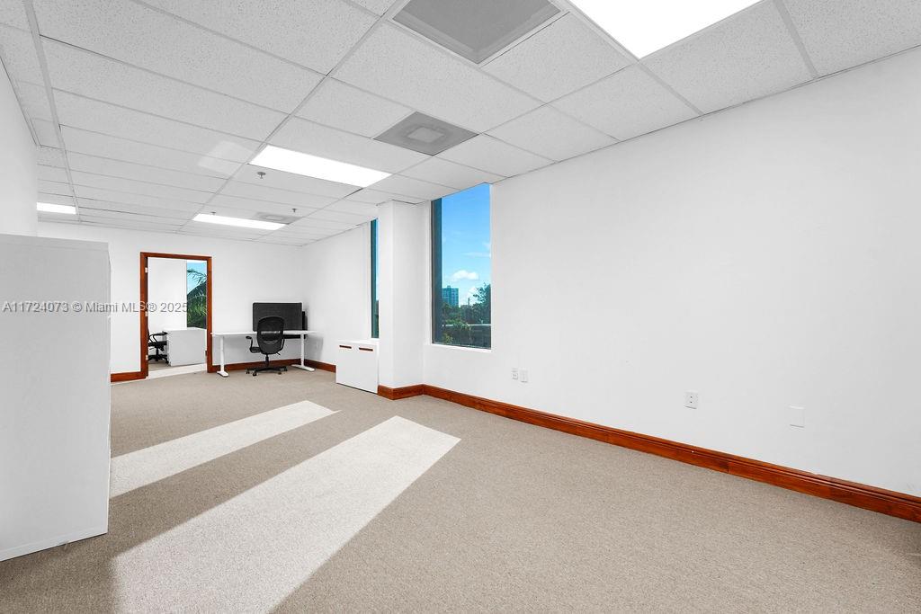 12550 Biscayne Blvd 304b Property Photo 21