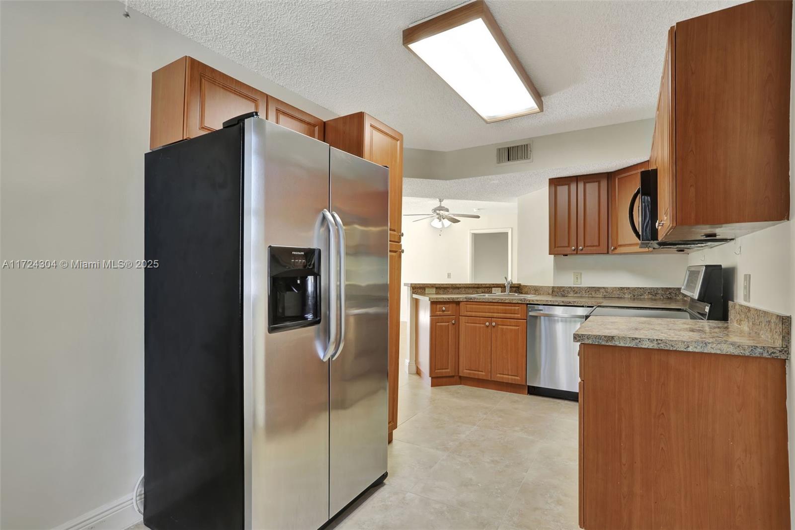 8891 Wiles Rd 102 Property Photo 16