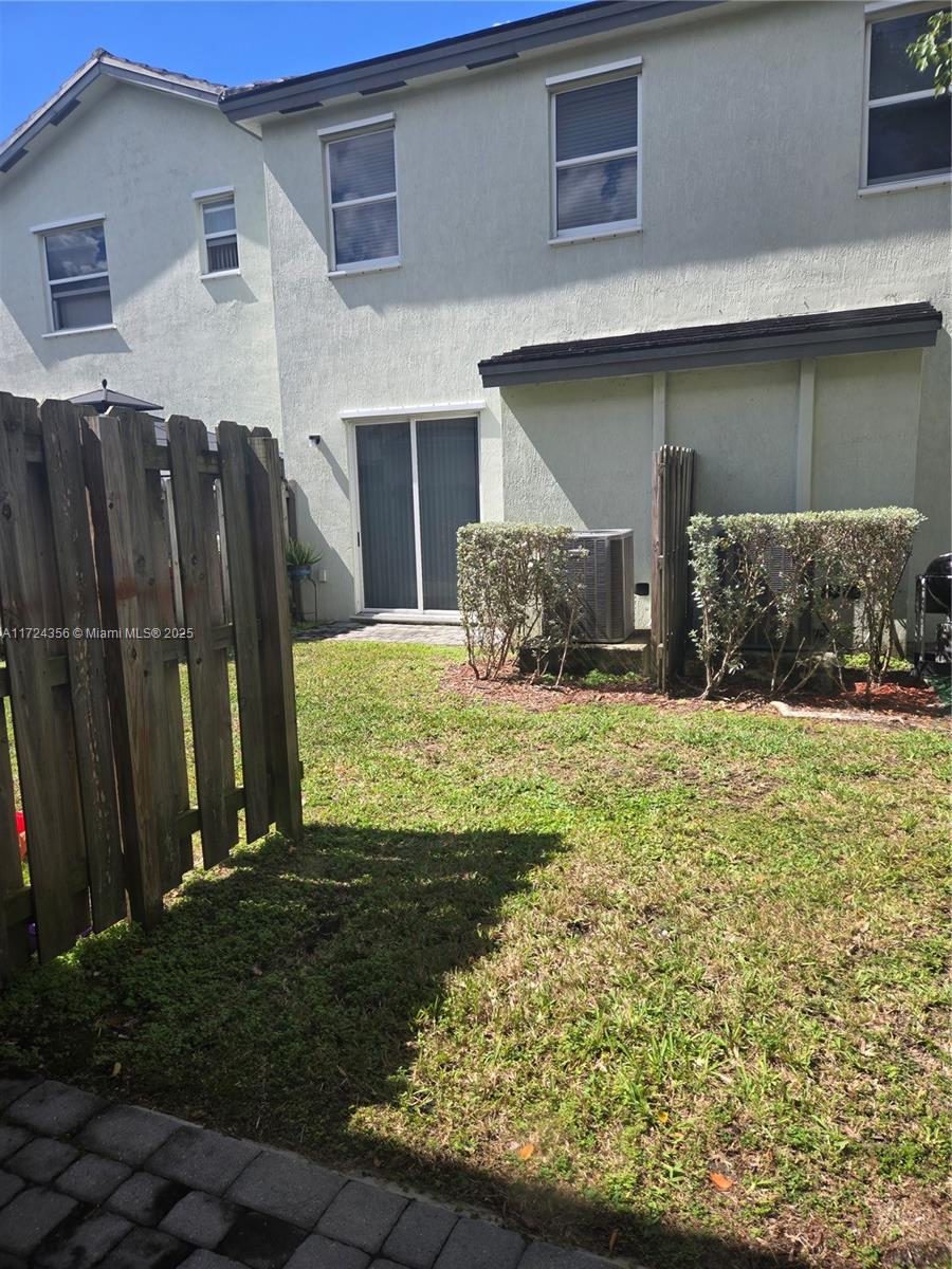 132 Se 28th Pl 5 Property Photo 12