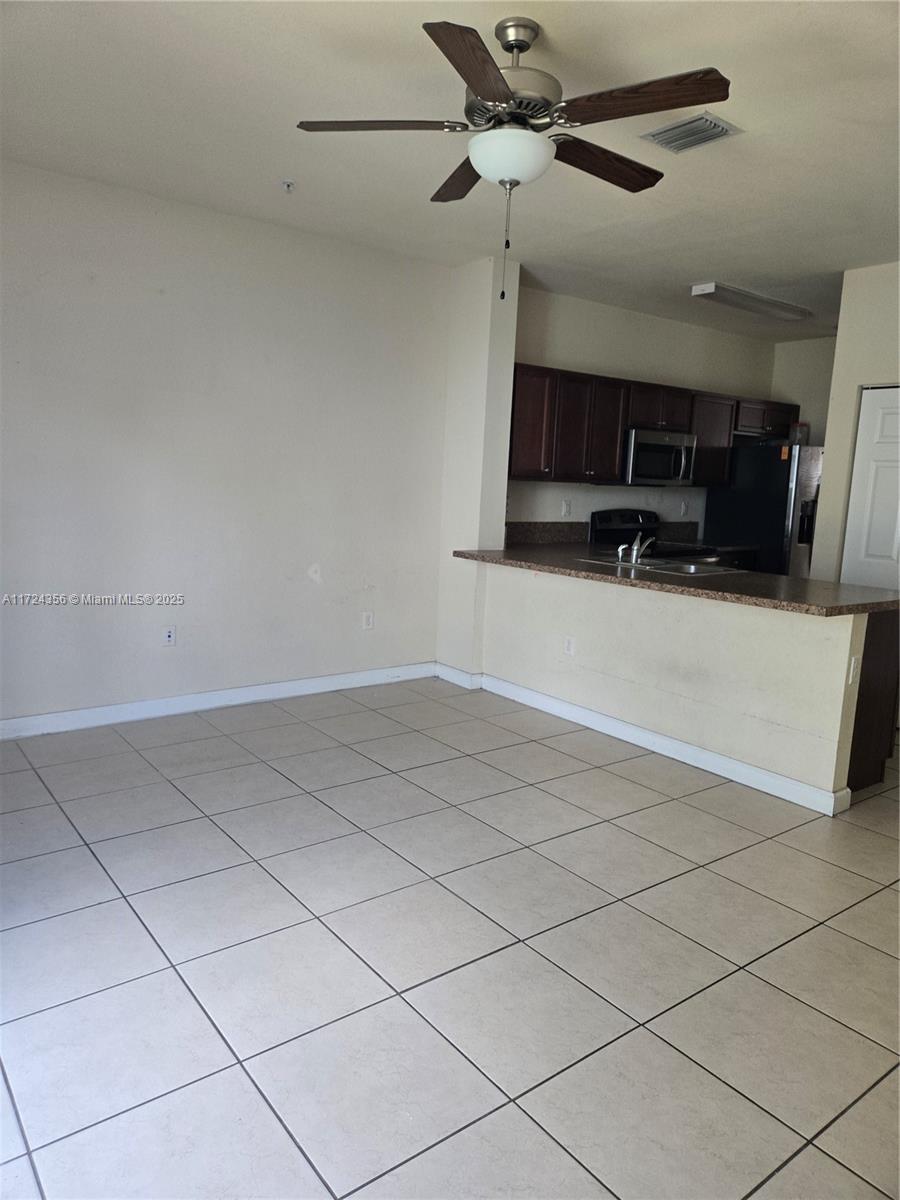 132 Se 28th Pl 5 Property Photo 16