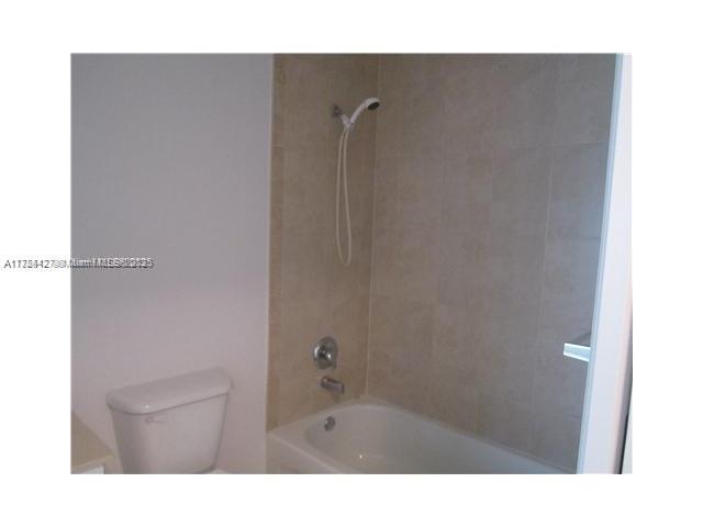3858 Sw 48th Ave 3858 Property Photo 6