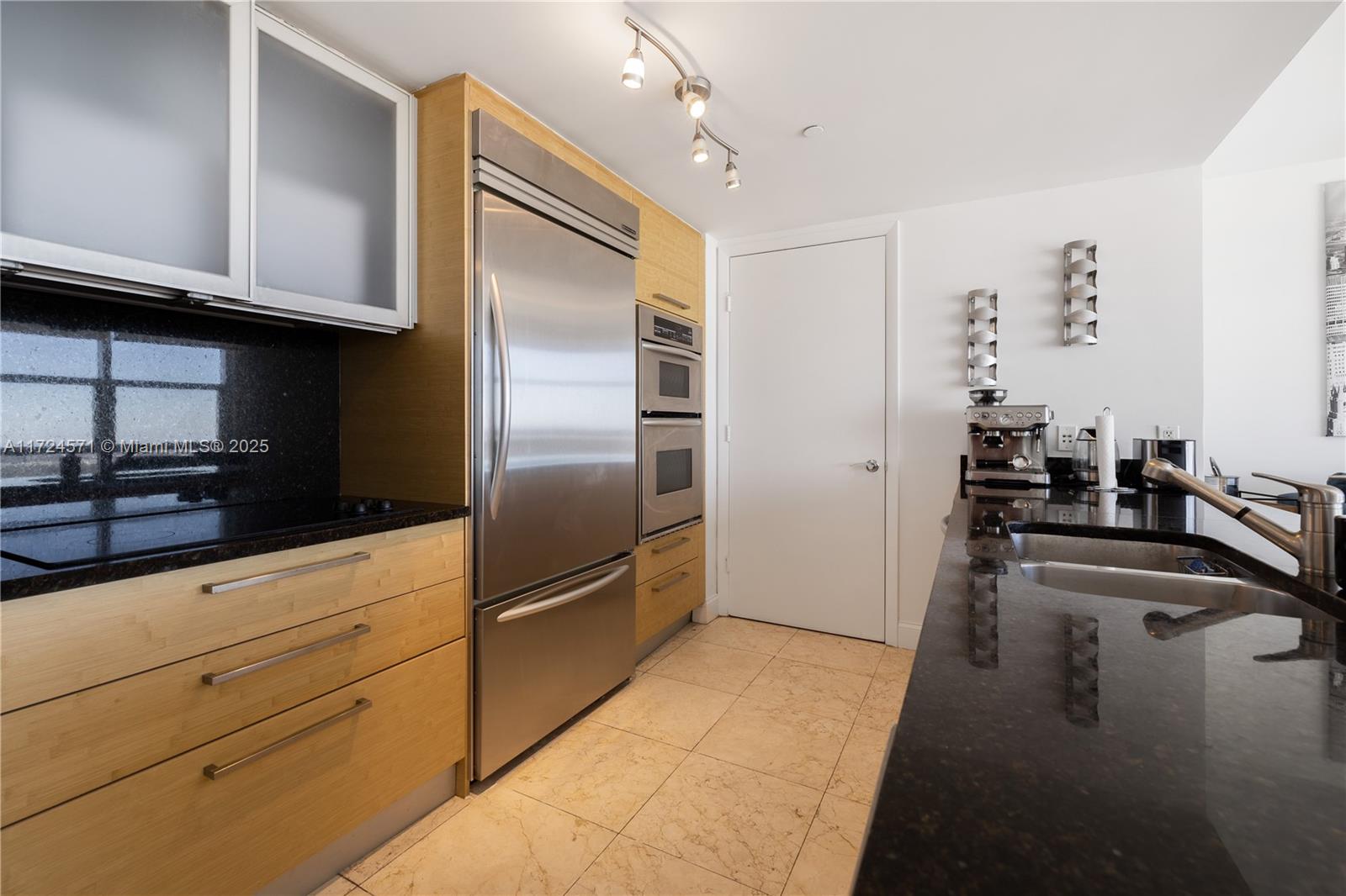 1830 S Ocean Dr 4907 Property Photo 6