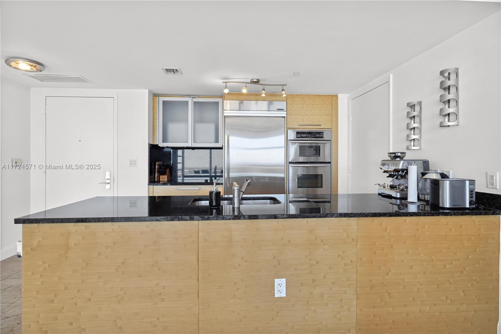 1830 S Ocean Dr 4907 Property Photo 8