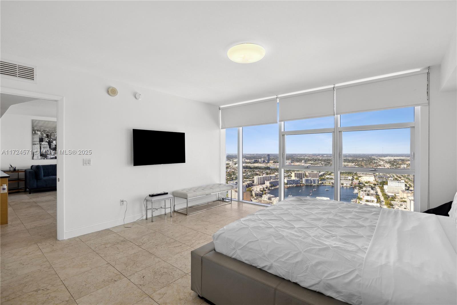 1830 S Ocean Dr 4907 Property Photo 10