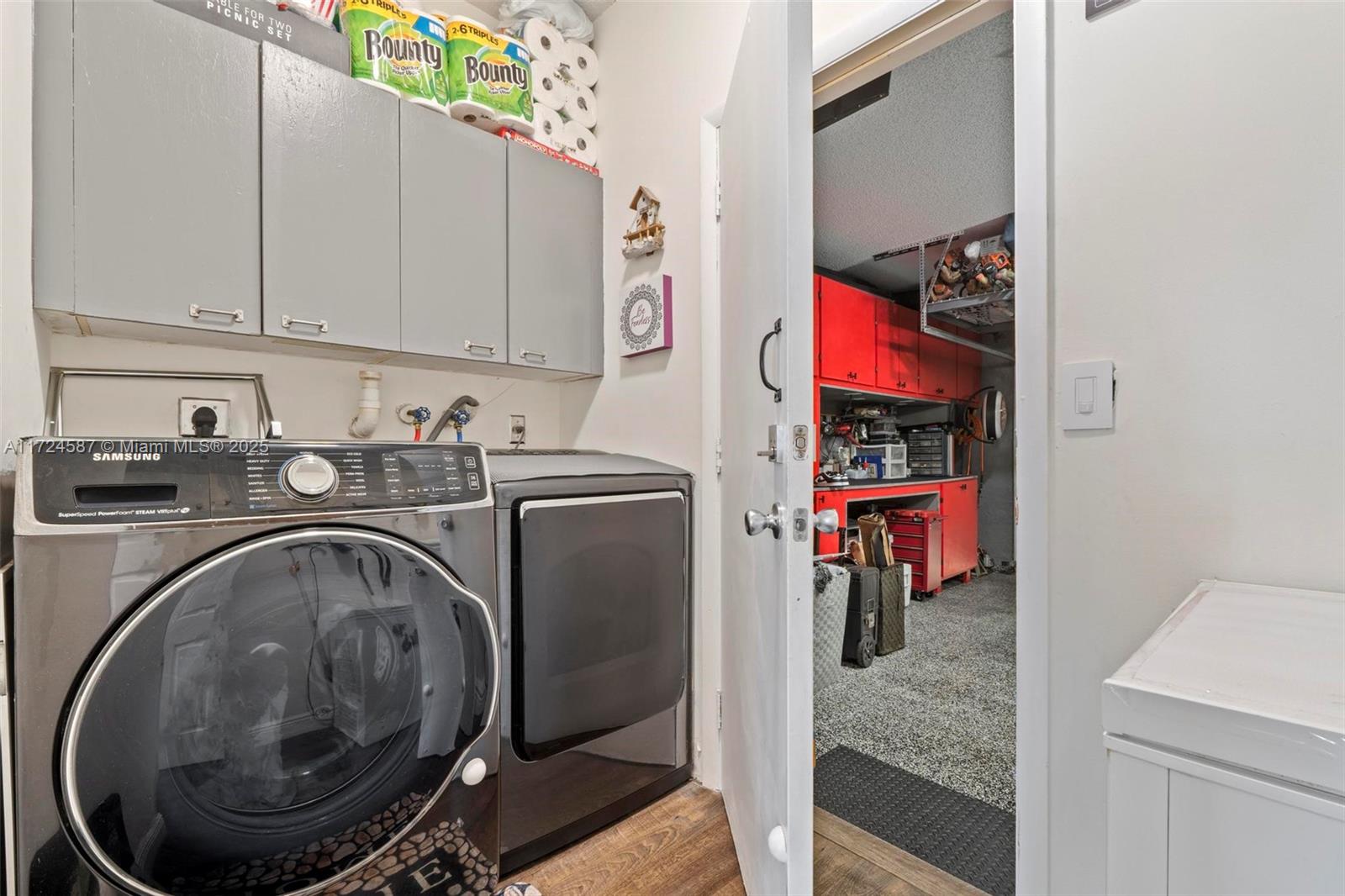 15887 Nw 4th Ct Property Photo 29