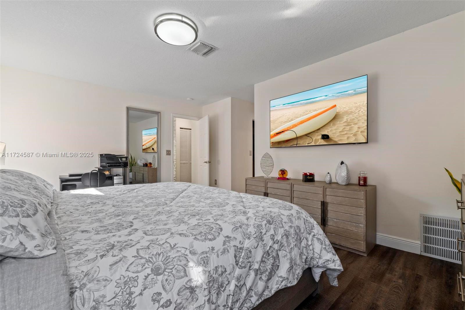 15887 Nw 4th Ct Property Photo 31