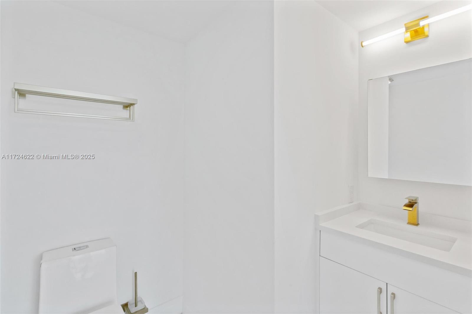 60 Sw 13th St 4413 Property Photo 10