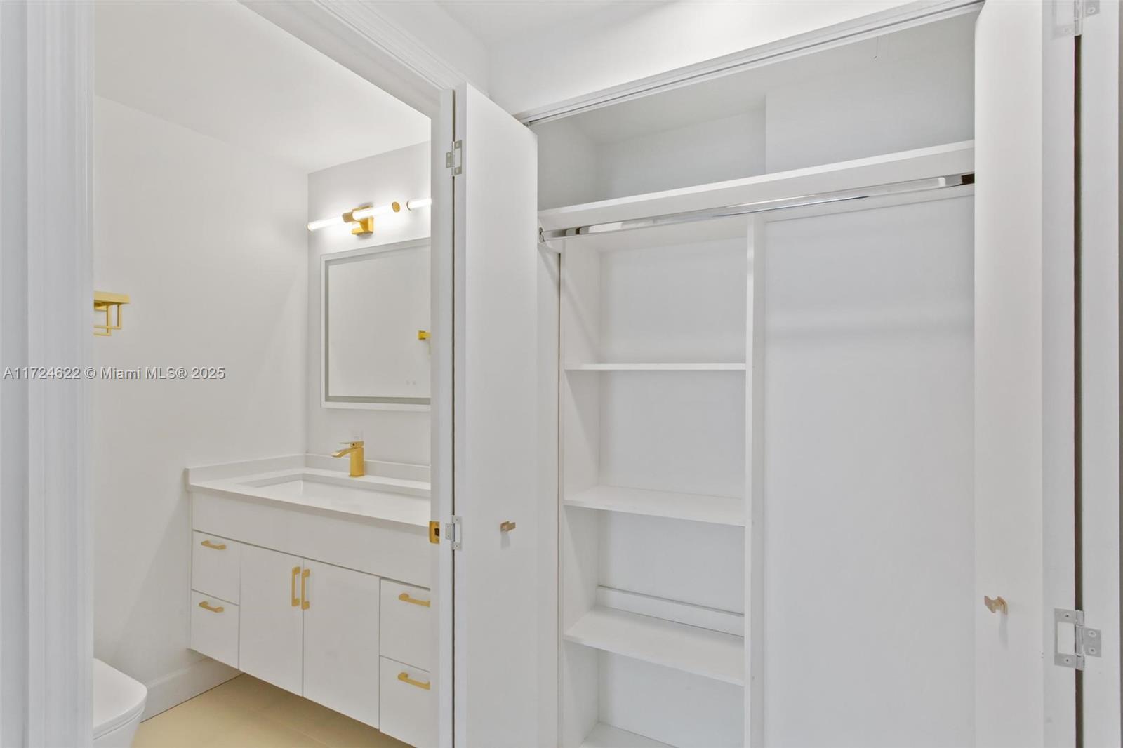 60 Sw 13th St 4413 Property Photo 15