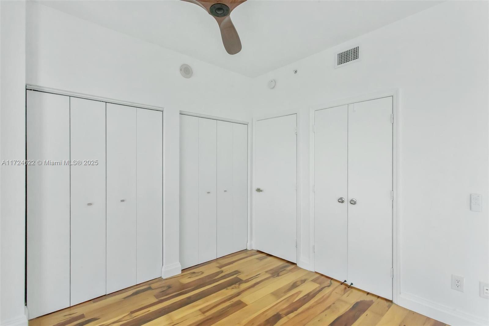 60 Sw 13th St 4413 Property Photo 16