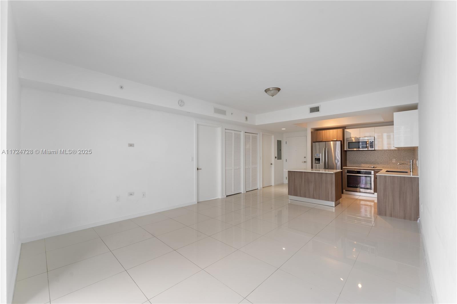 5300 Paseo Blvd 805 Property Photo 9